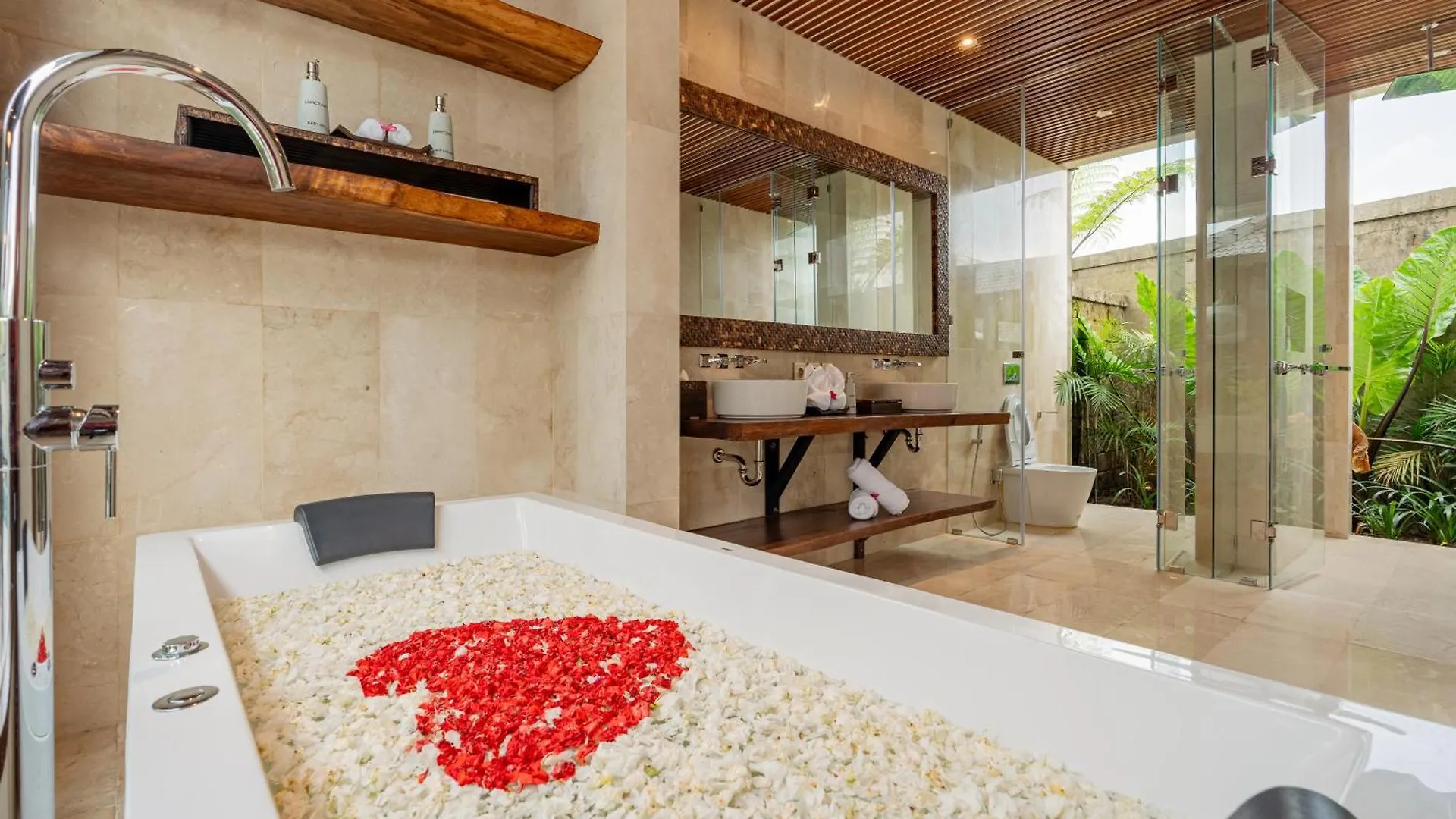 E Sanctuary Resort Ubud Indonezja